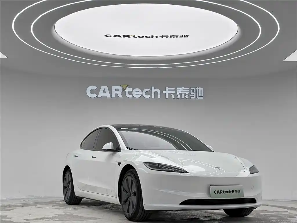Model 3 Rear-Wheel Drive 2023