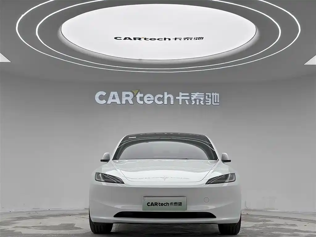Model 3 Rear-Wheel Drive 2023