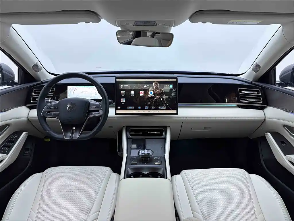 秦L 2024款 DM-i 120KM 卓越型 **Translated:** Qin L 2024 DM-i 120KM Excellence Edition