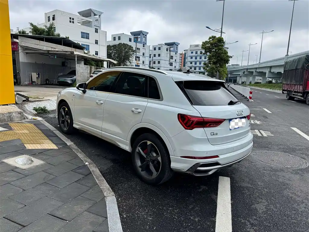 Audi Q3 2022 35 TFSI Sporty Dynamic Edition