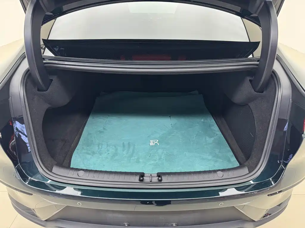 Han 2022 EV 610KM Four-Wheel Drive Qianshan Cui Limited Edition