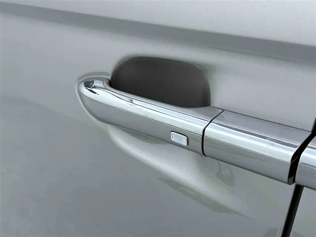 ROEWE iMAX8 New Energy 2025 Edition 1.5T DMH Lushun Zhixiang Version