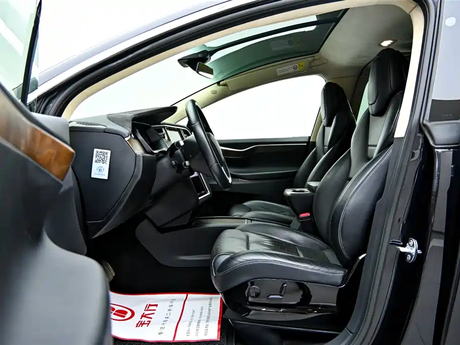 Model X 2016 90D