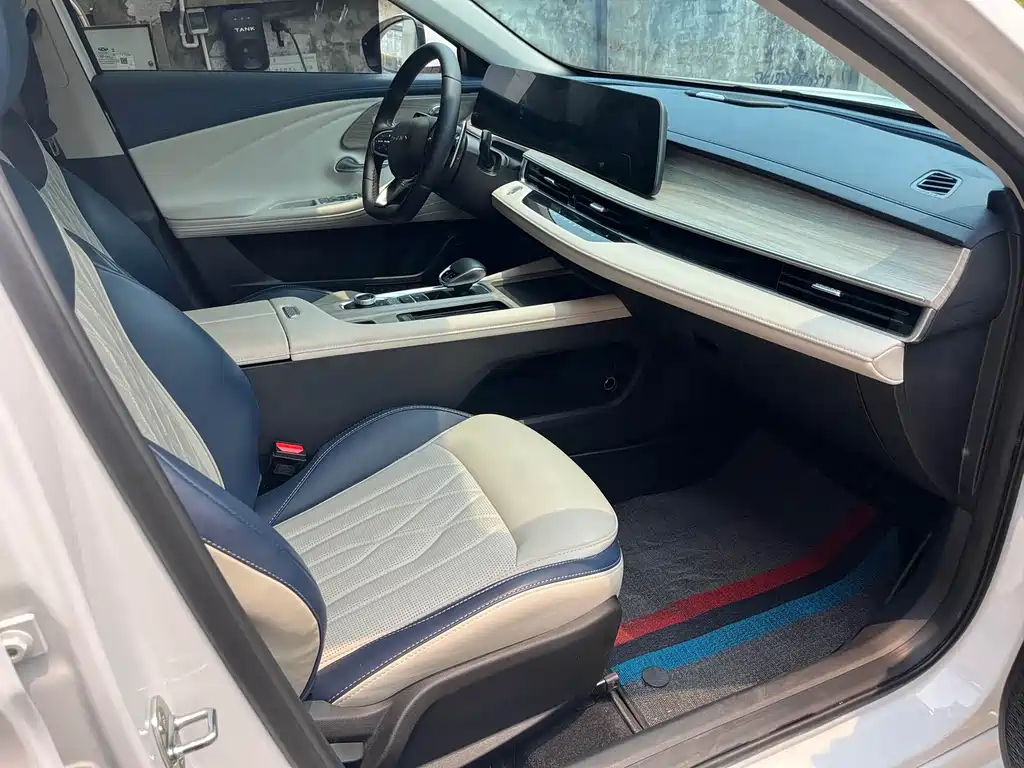 IARZ8 2022 Model 1.6T DCT Yar