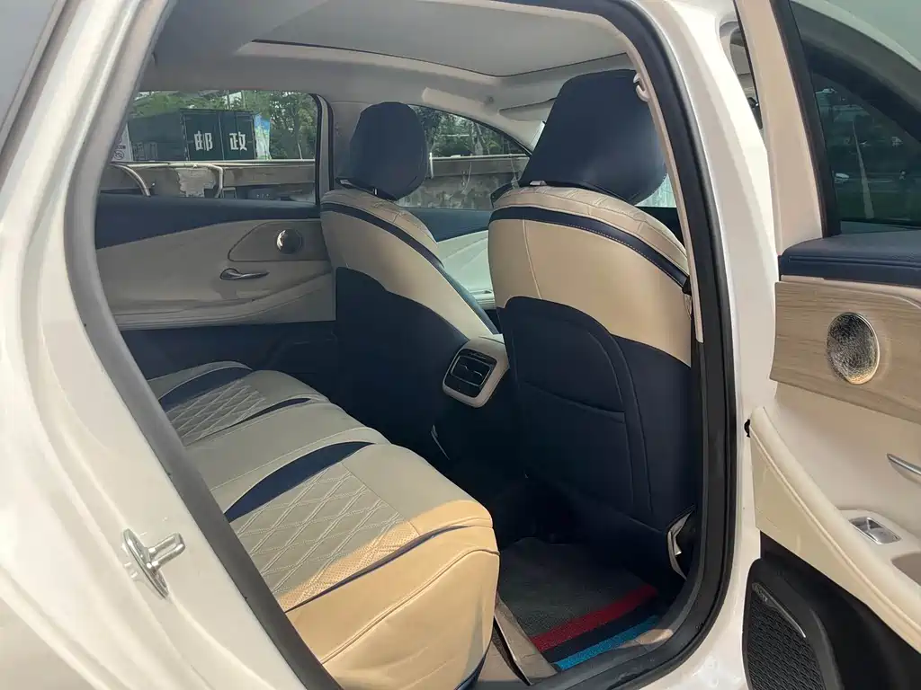 IARZ8 2022 Model 1.6T DCT Yar