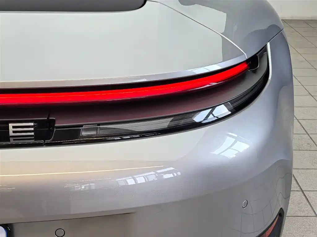 Porsche 911 2025 Carrera 3.0T
