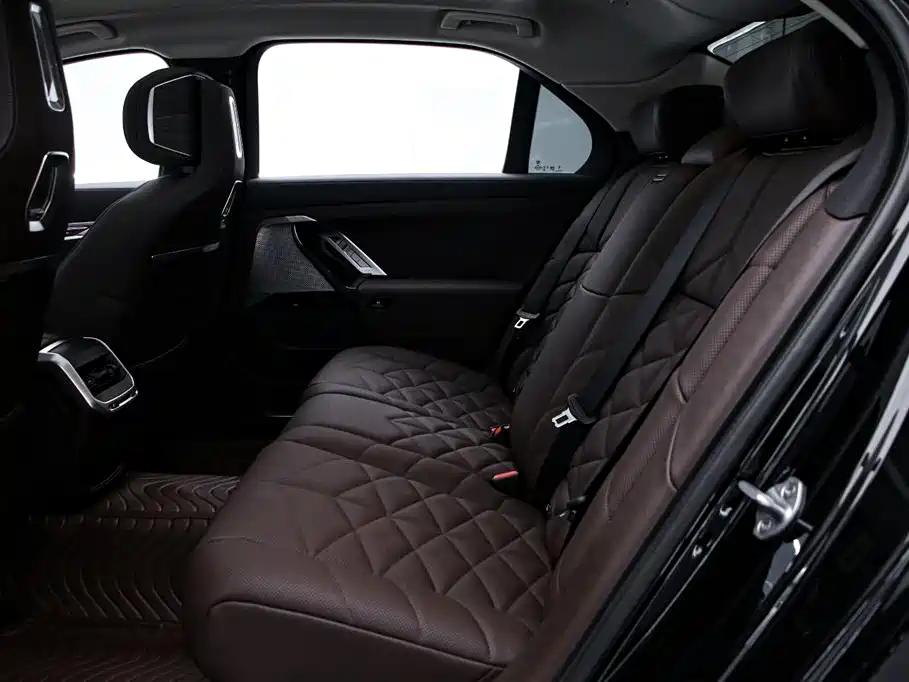 BMW 7 Series 2023 740Li Leading Edition M Sport Package