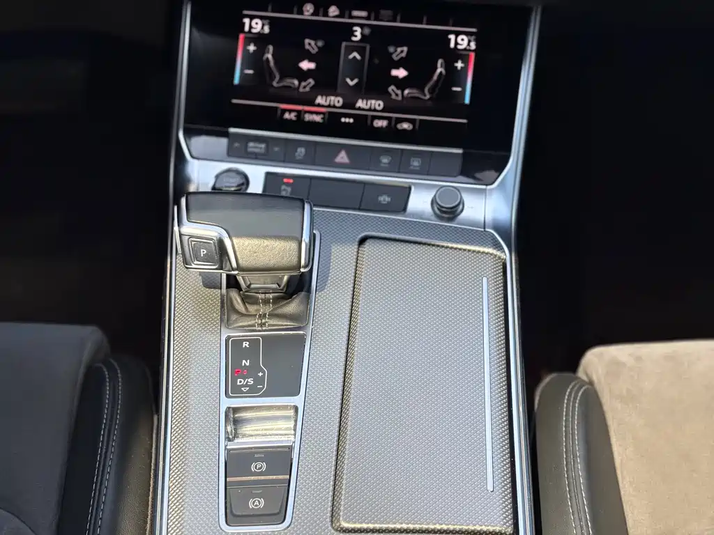 Audi A6L 2021 40 TFSI Luxury Dynamic Edition