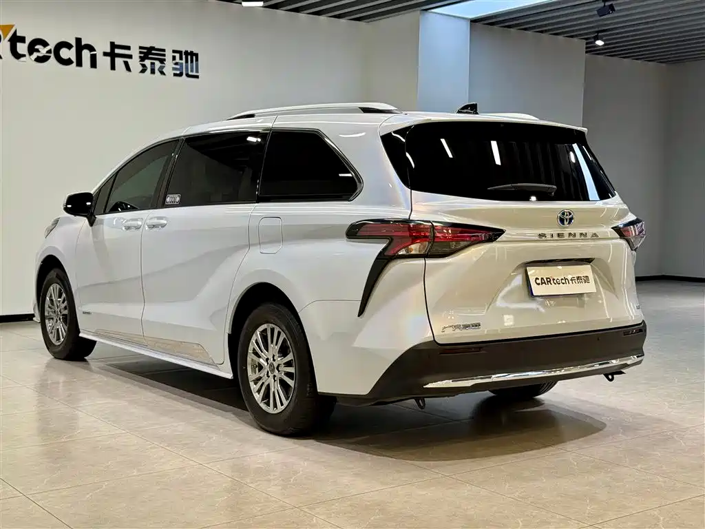 Sienna 2023 2.5L Hybrid Comfort Edition