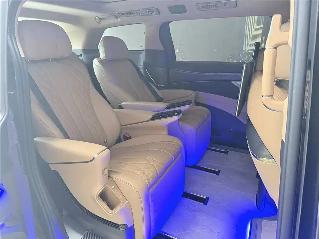 Tengri D9 2025 Model DM-i Intelligent Driving Edition 1020 All-Wheel Drive Prestige Version