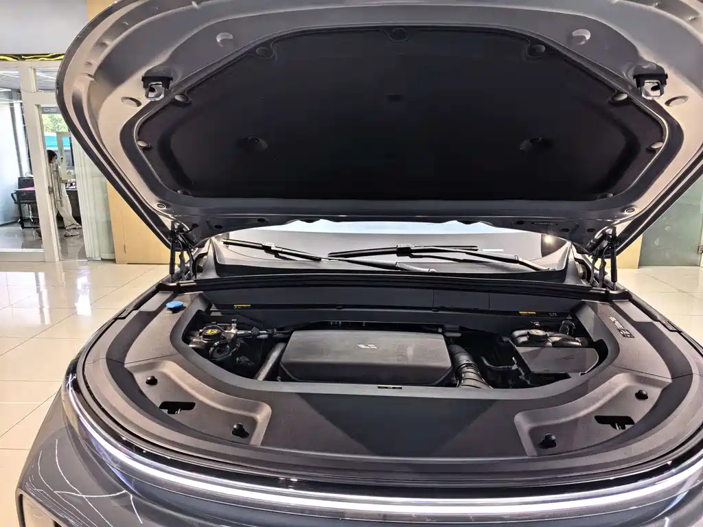 Ideal L8 2025 Max Smart Renewal Edition