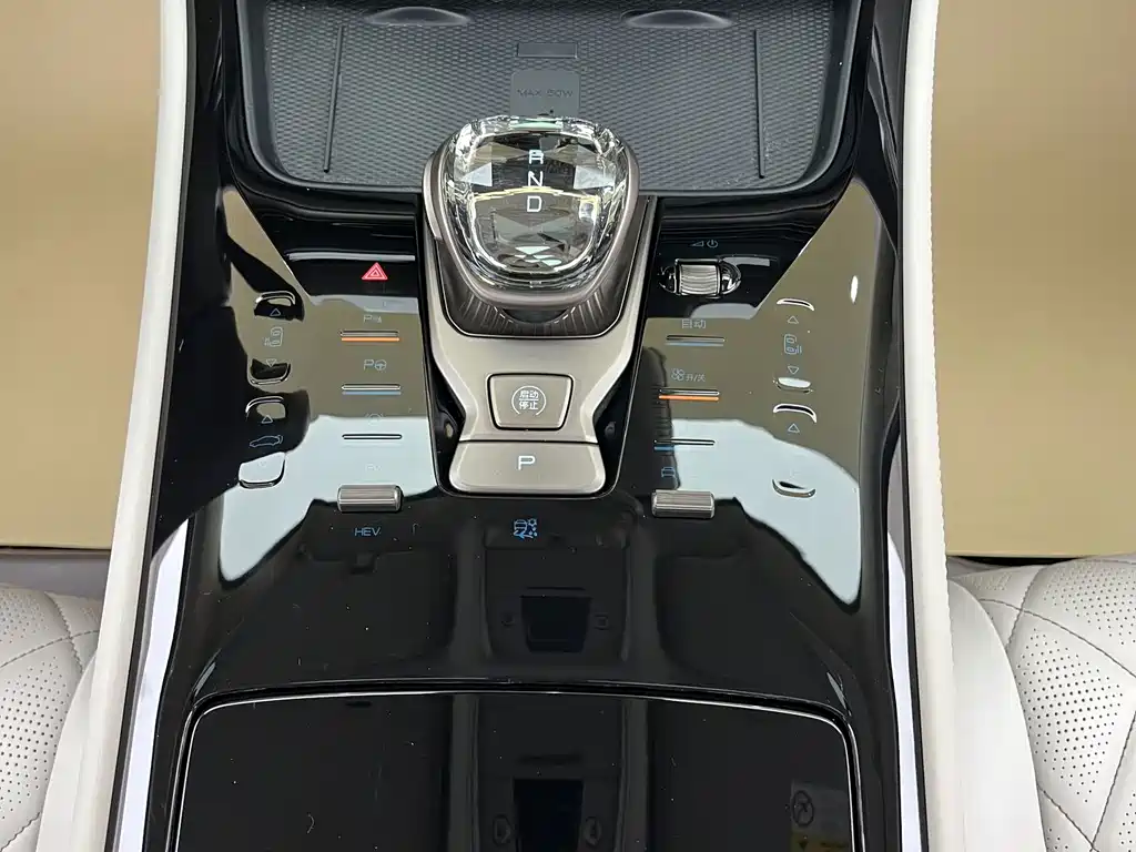 Tengri D9 2022 DM-i 970 All-Wheel Drive Flagship Model