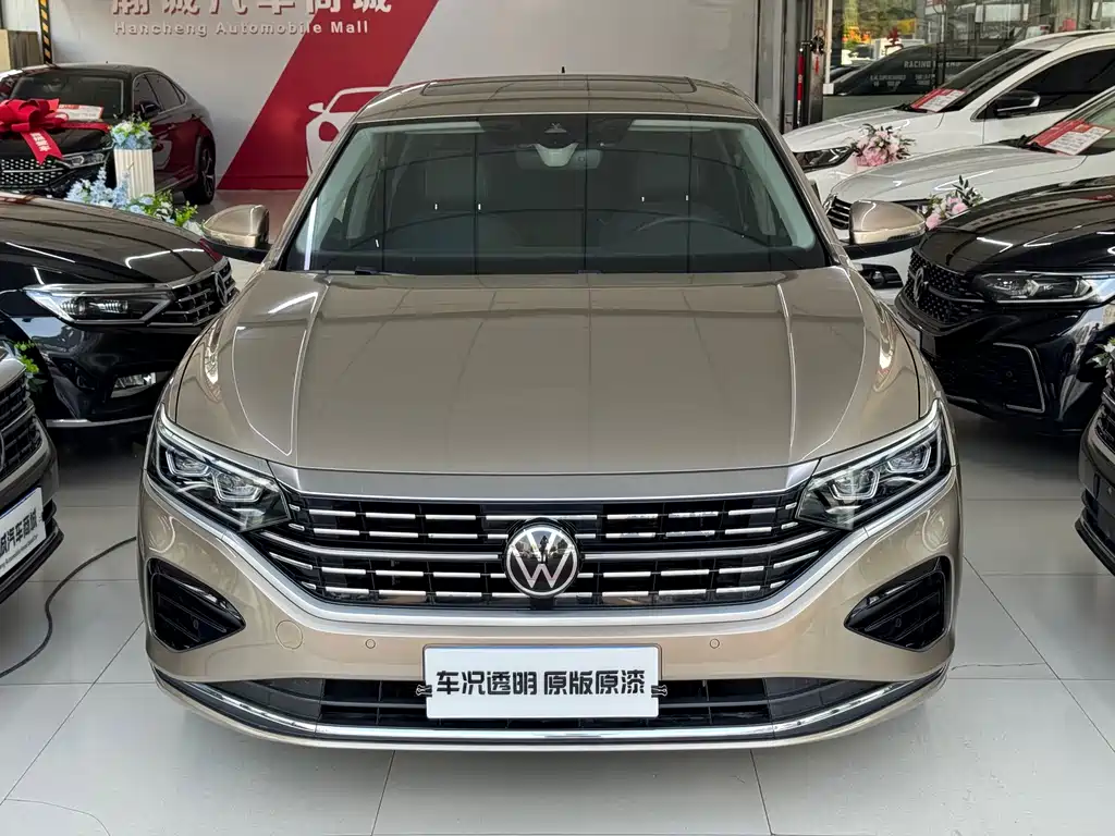 Passat 2022 330 TSI Luxury Edition