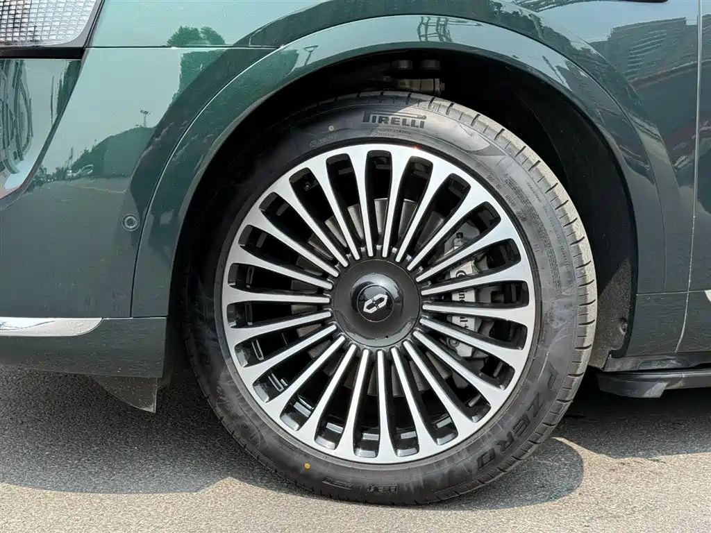 SUV M9 2025 Edition Range-Extended Ultra Version 52kWh 5-Seat (192-line LiDAR)