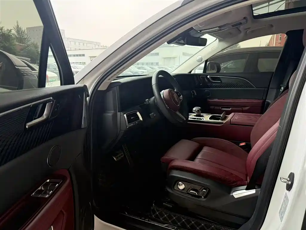 红旗E-HS9 2022 660km Flag Comfort Edition 6-seater