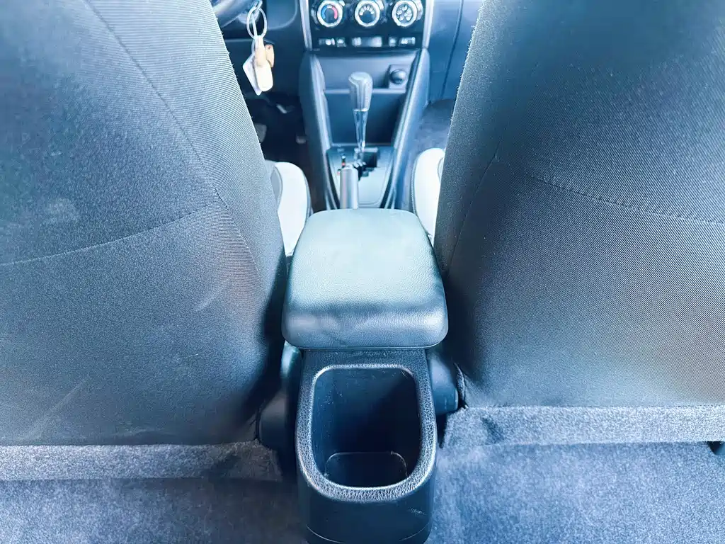 Yaris L 2022款 Yaris X 1.5L CVT Leading PLUS Edition