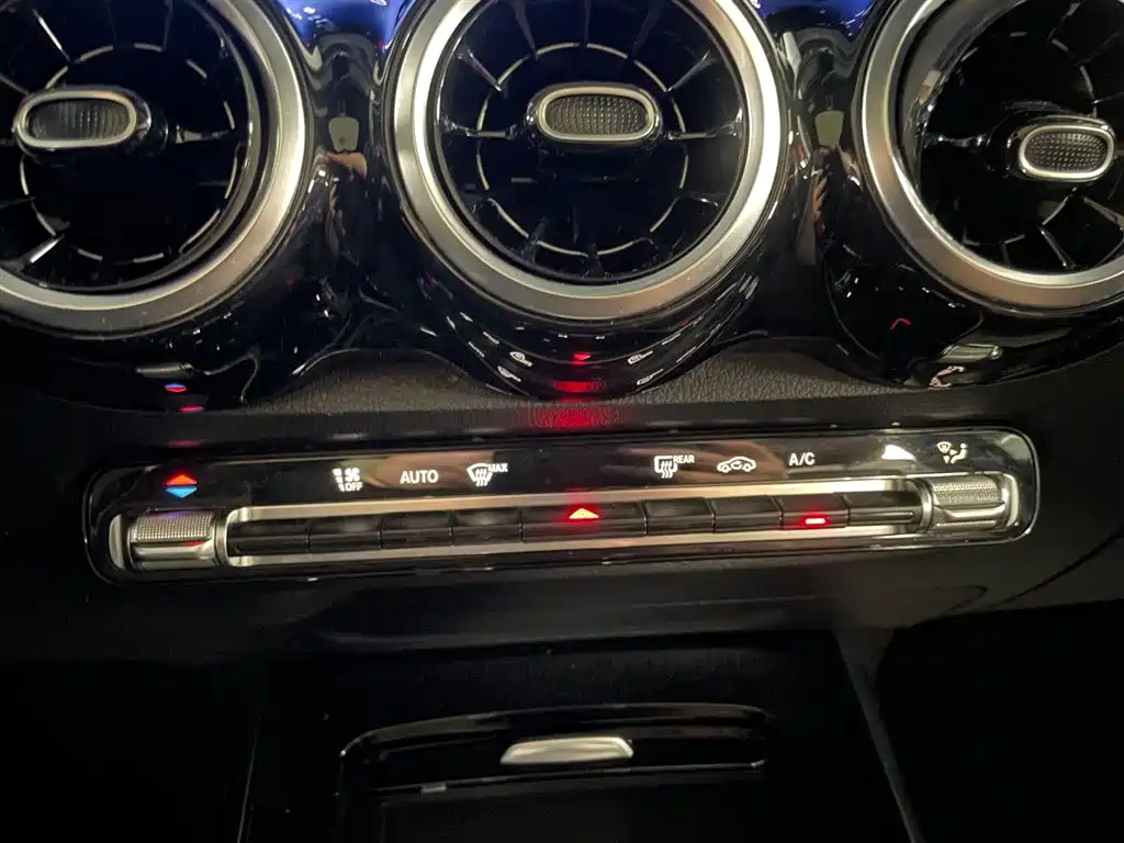 Mercedes-Benz GLB 2024 GLB 200 Sporty Edition
