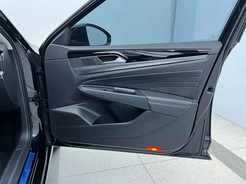 Passat 2026 Edition 380 TSI Longteng Edition