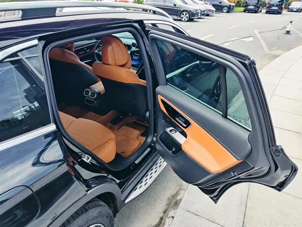 Mercedes-Benz GLC 2026 260 L 4MATIC Dynamic Edition