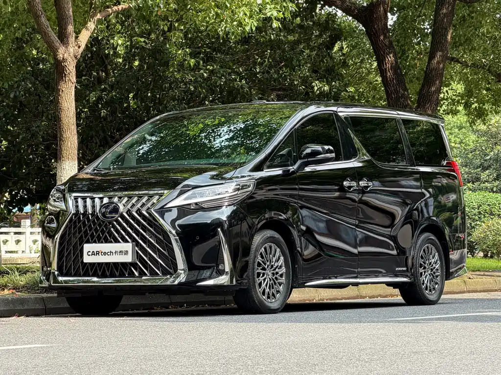 Lexus LM 2020 300h Four-Seater Imperial Edition