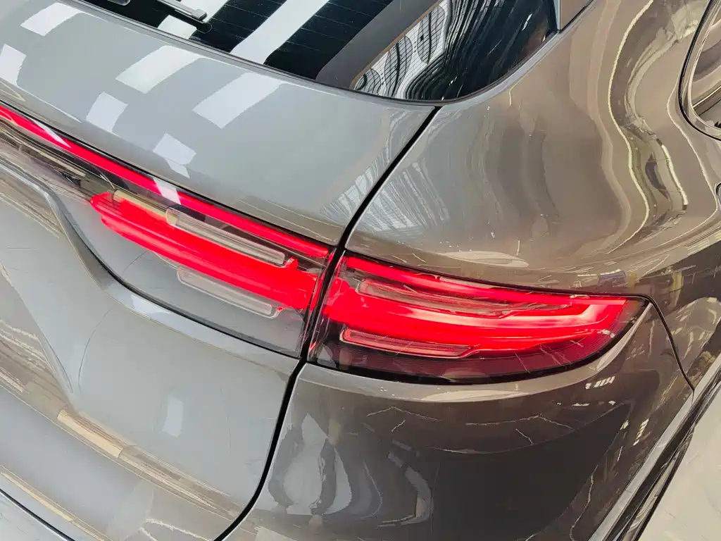 Cayenne 2022 Platinum Edition 3.0T