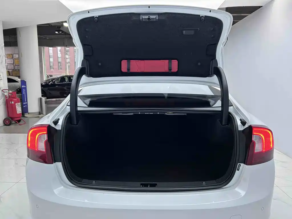 Volvo S60 2016 S60L T3 SmartDrive Edition
