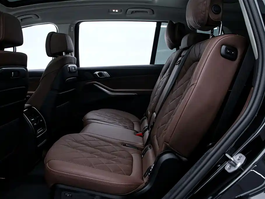 BMW X7 2023 xDrive40i Leading Luxury Package