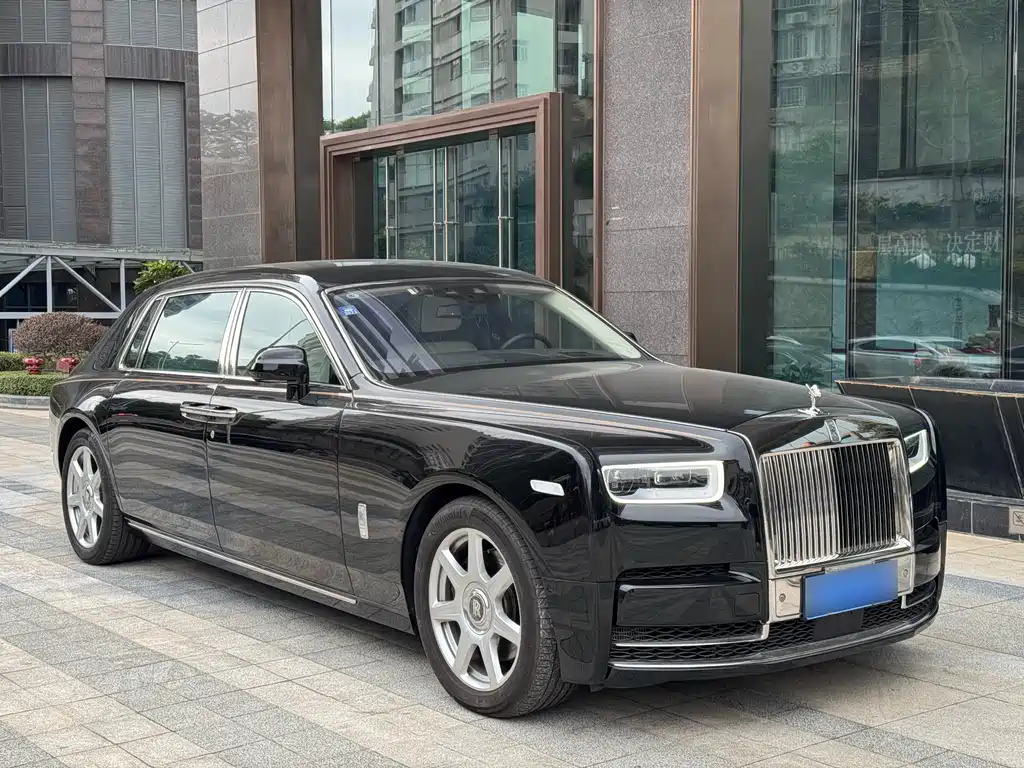 Phantom 2018 6.7T Long Wheelbase Edition