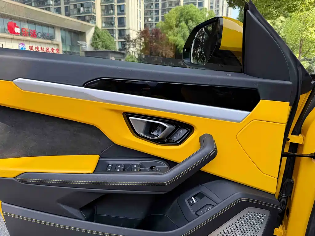 Urus 2018 4.0T V8