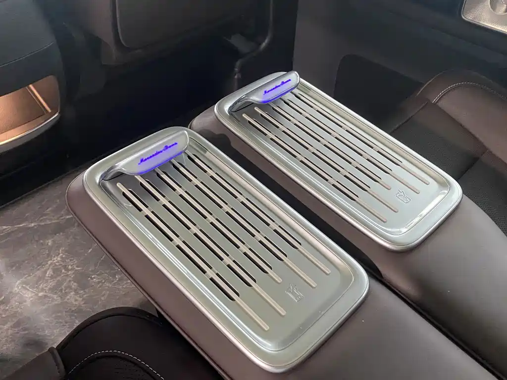 Mercedes-Benz V-Class 2024 300 L Long Wheelbase Luxury Edition