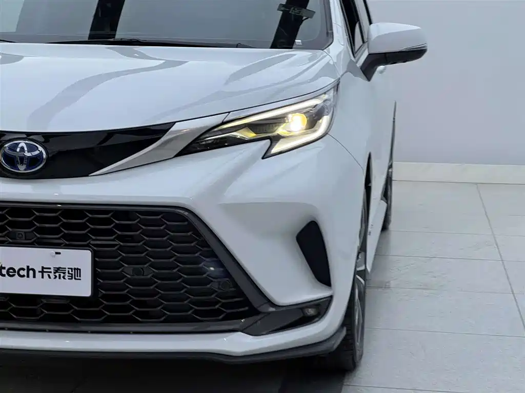 Gravita 2023 2.5L Hybrid Prestige PLUS Edition
