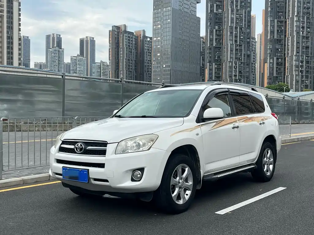 RAV4 Classic Edition 2011 2.0L Automatic