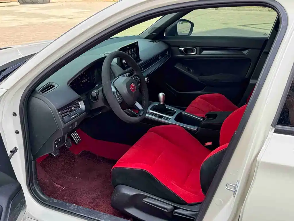 Type R 2023 Import