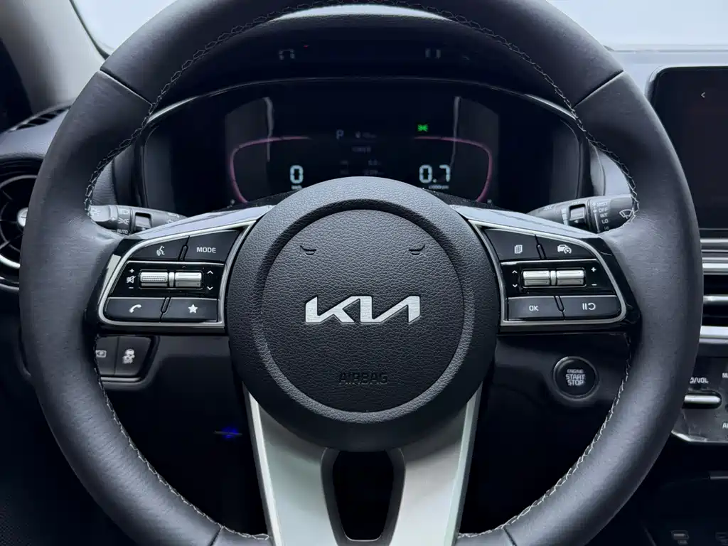 Kia K3 2023 1.5L CVT Luxury Edition