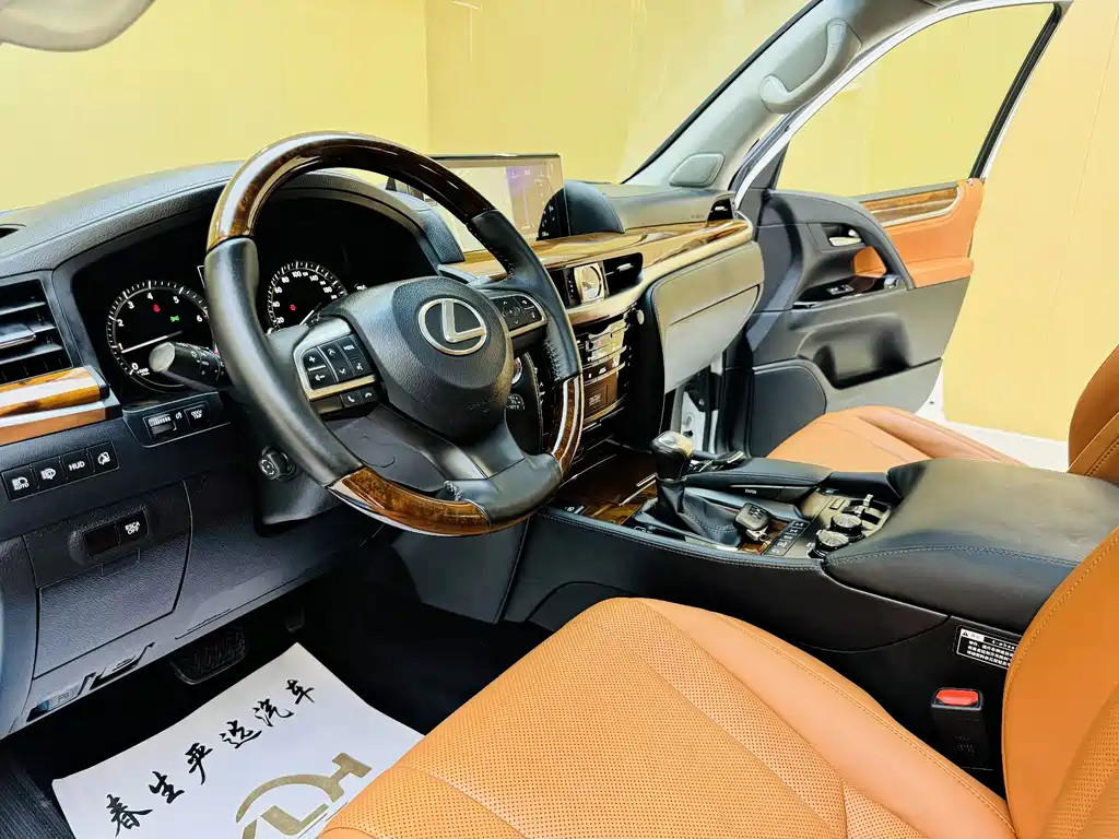Lexus LX 2016 570 Dynamic Luxury Edition