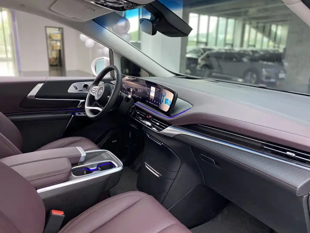 2023 Century 2.0T Six-Seater Yunshe Version