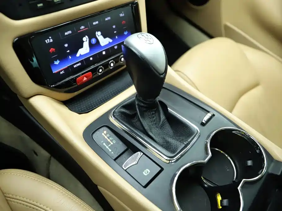 Gran Turismo 2007 4.2L Standard Edition