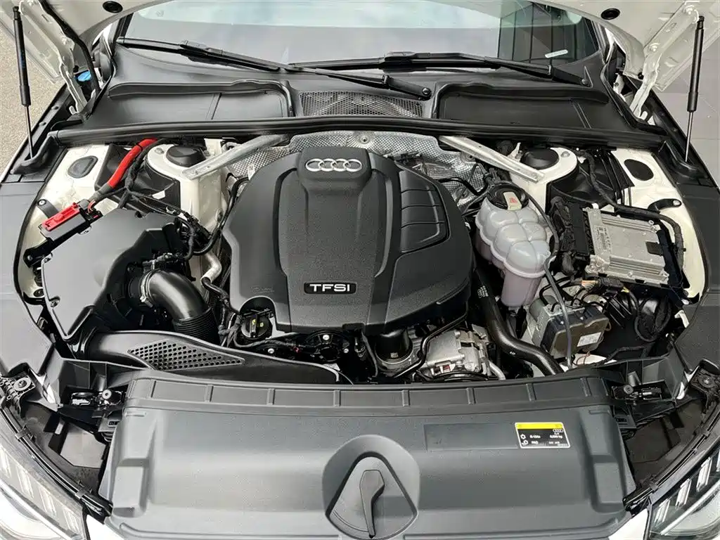 Audi A4L 2020 40 TFSI Fashion Dynamic Edition