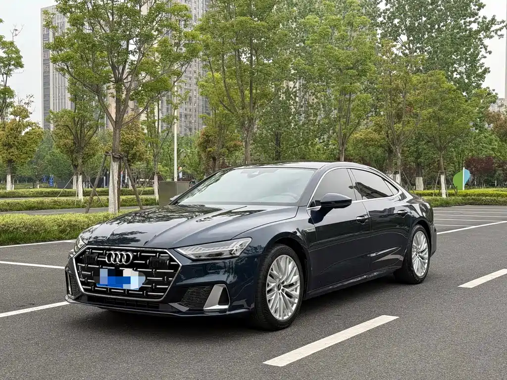 Audi A7L 2022 45 TFSI S-line Zhumeng Edition Flow Crystal Package