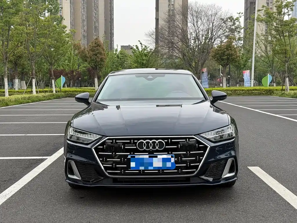 Audi A7L 2022 45 TFSI S-line Zhumeng Edition Flow Crystal Package