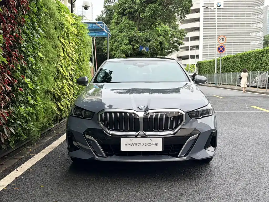 BMW i5 2024 Model eDrive 35L M Sport Package