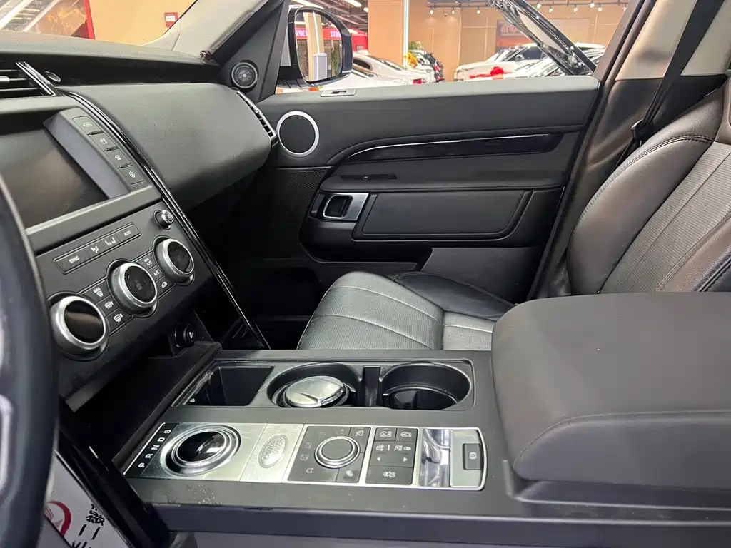 Discovery 2017 3.0 SC V6 SE