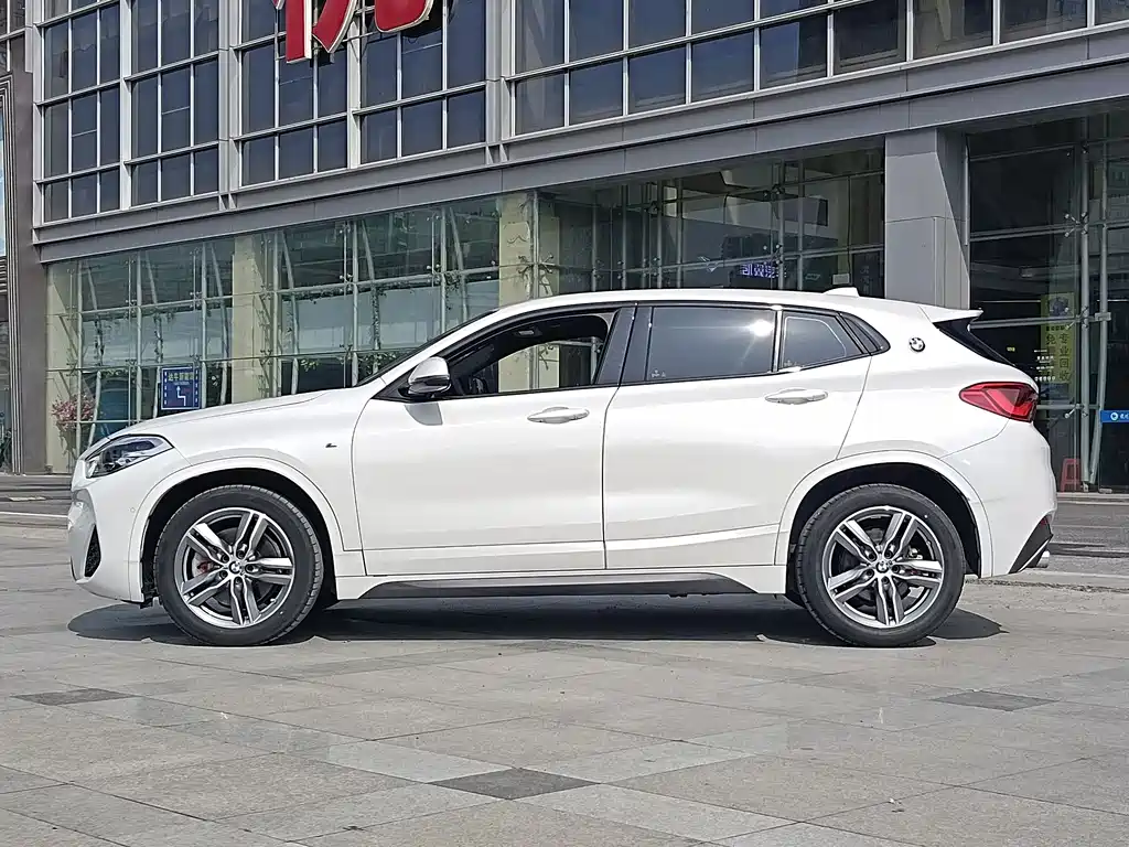 BMW X2 2020 sDrive25i Leading Edition M Sport Package