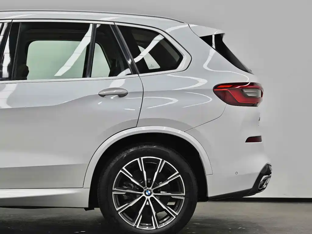 BMW X5 Imported 2019 Model xDrive40i M Sport Package