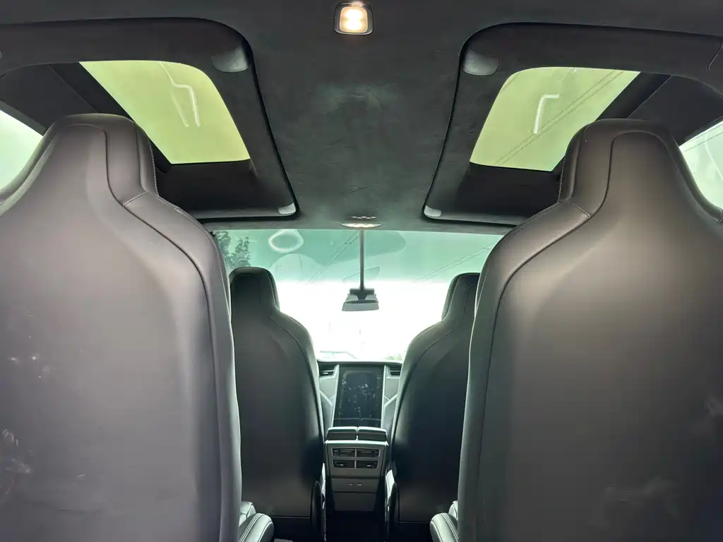 Model X 2017 Long Range Edition