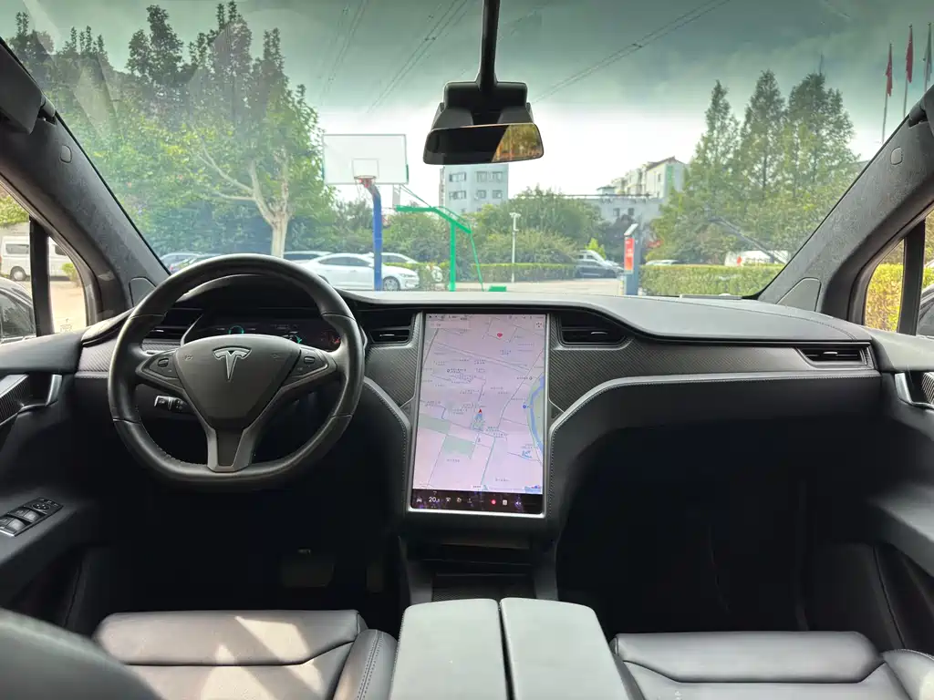 Model X 2017 Long Range Edition