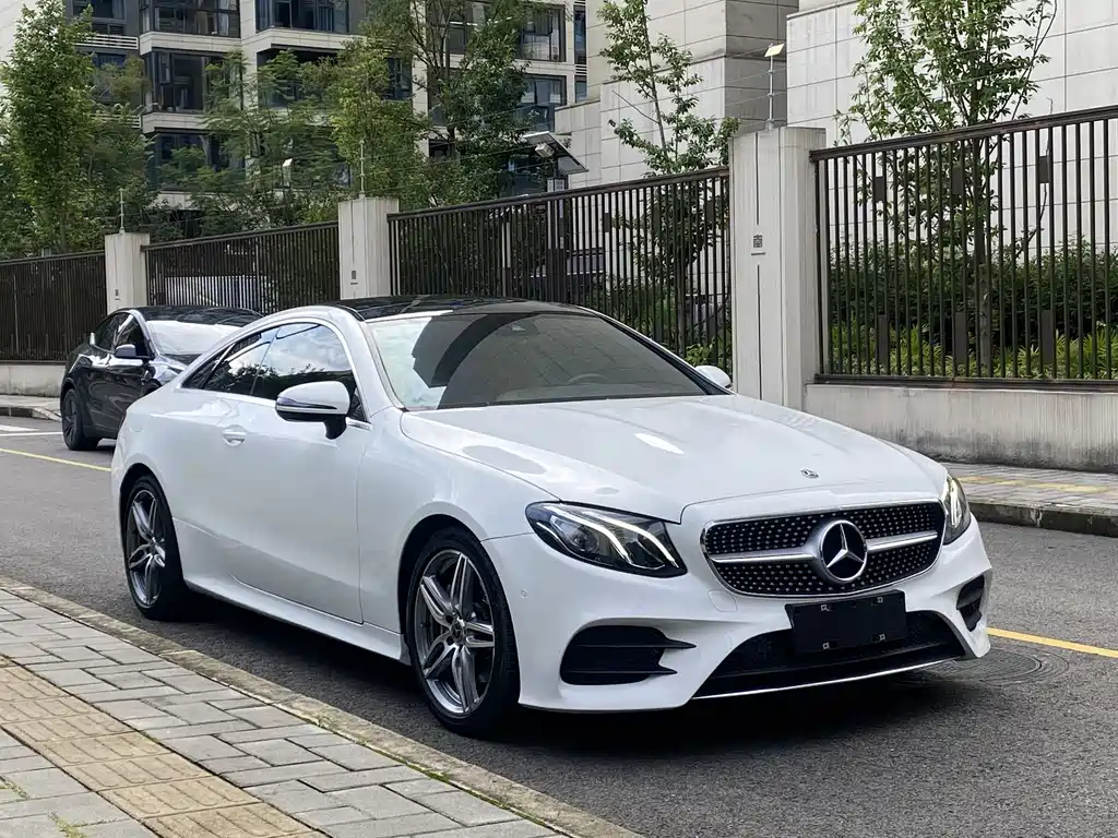 Mercedes-Benz E-Class (Import) 2017 E 200 Coupe