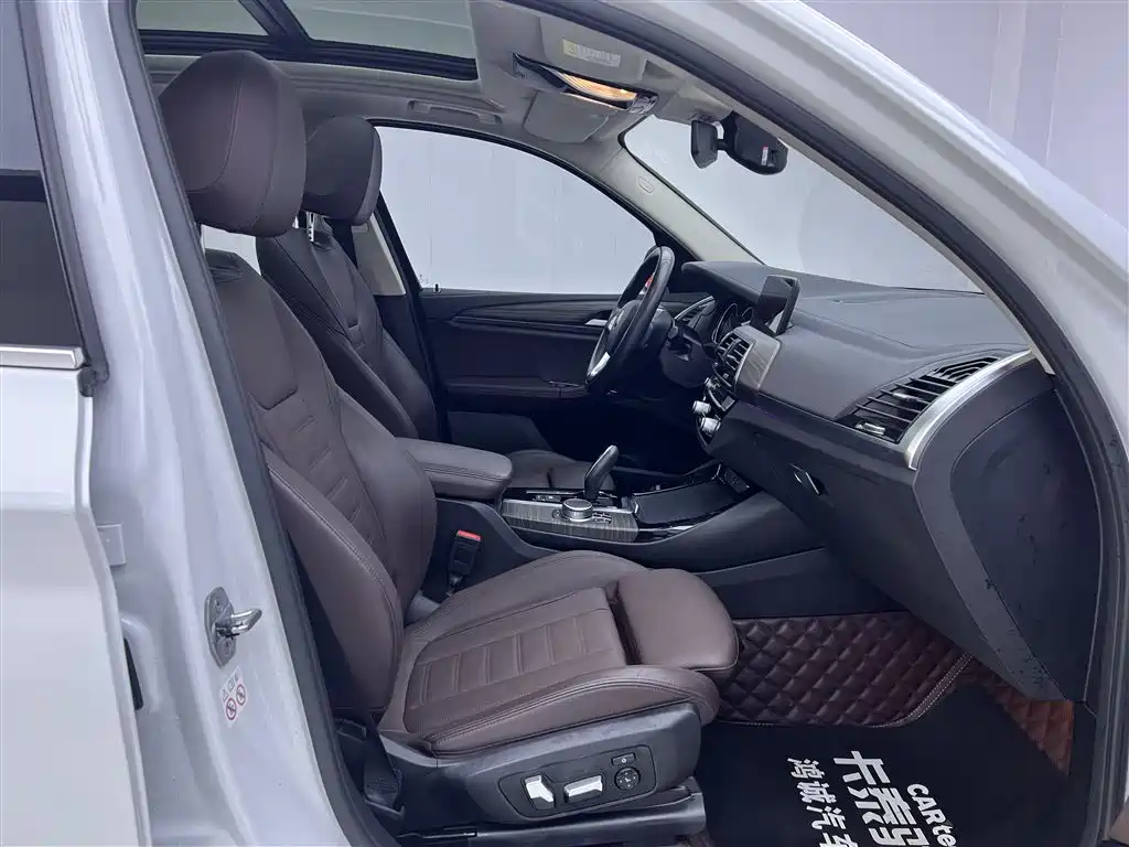 BMW X3 2019 xDrive28i Luxury Package