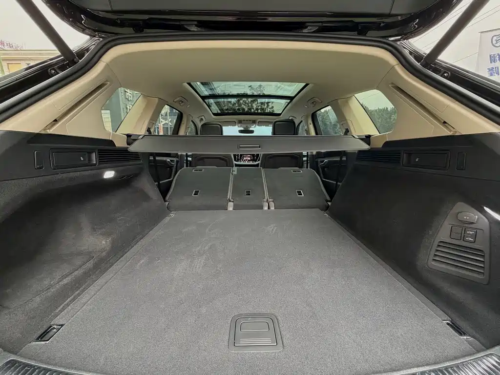Touareg 2019 3.0 TSI Shifeng Edition National VI