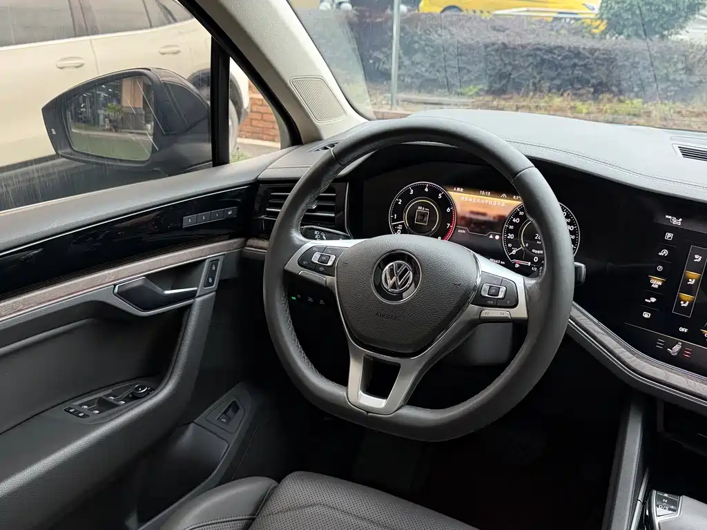 Touareg 2019 3.0 TSI Shifeng Edition National VI